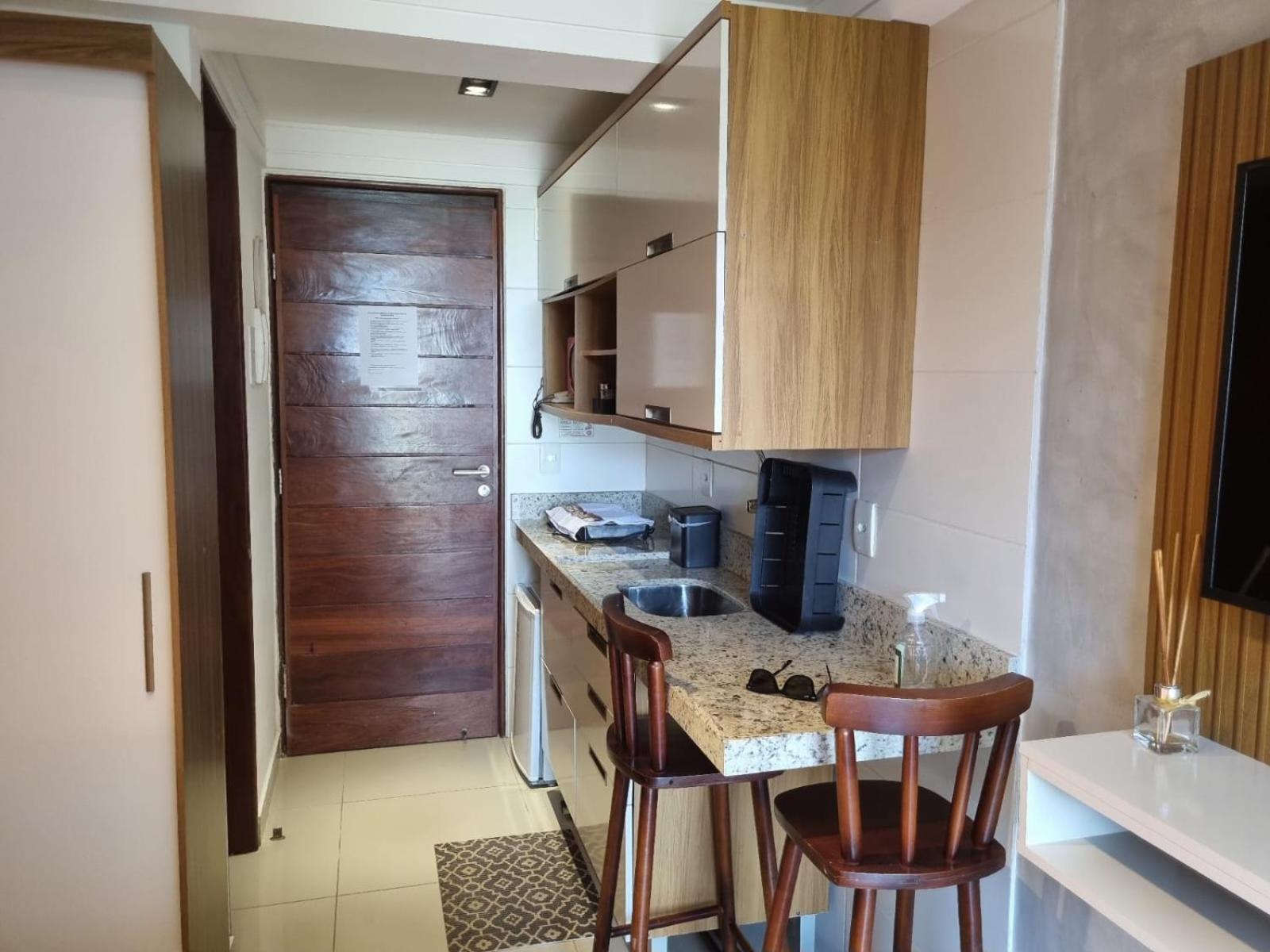 Confortável Flat com vista parcial do mar de Intermares