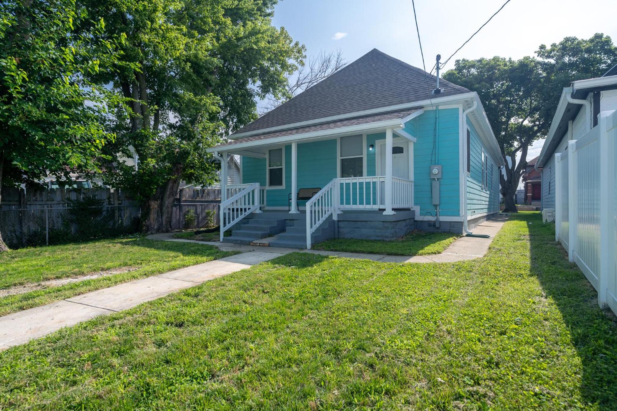 Charming Indianapolis Home~5 Min to Lucas Oil view 4