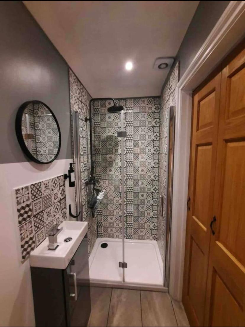 The Cwtch,Self Contained Coastal Annex Freshwater, photo 24