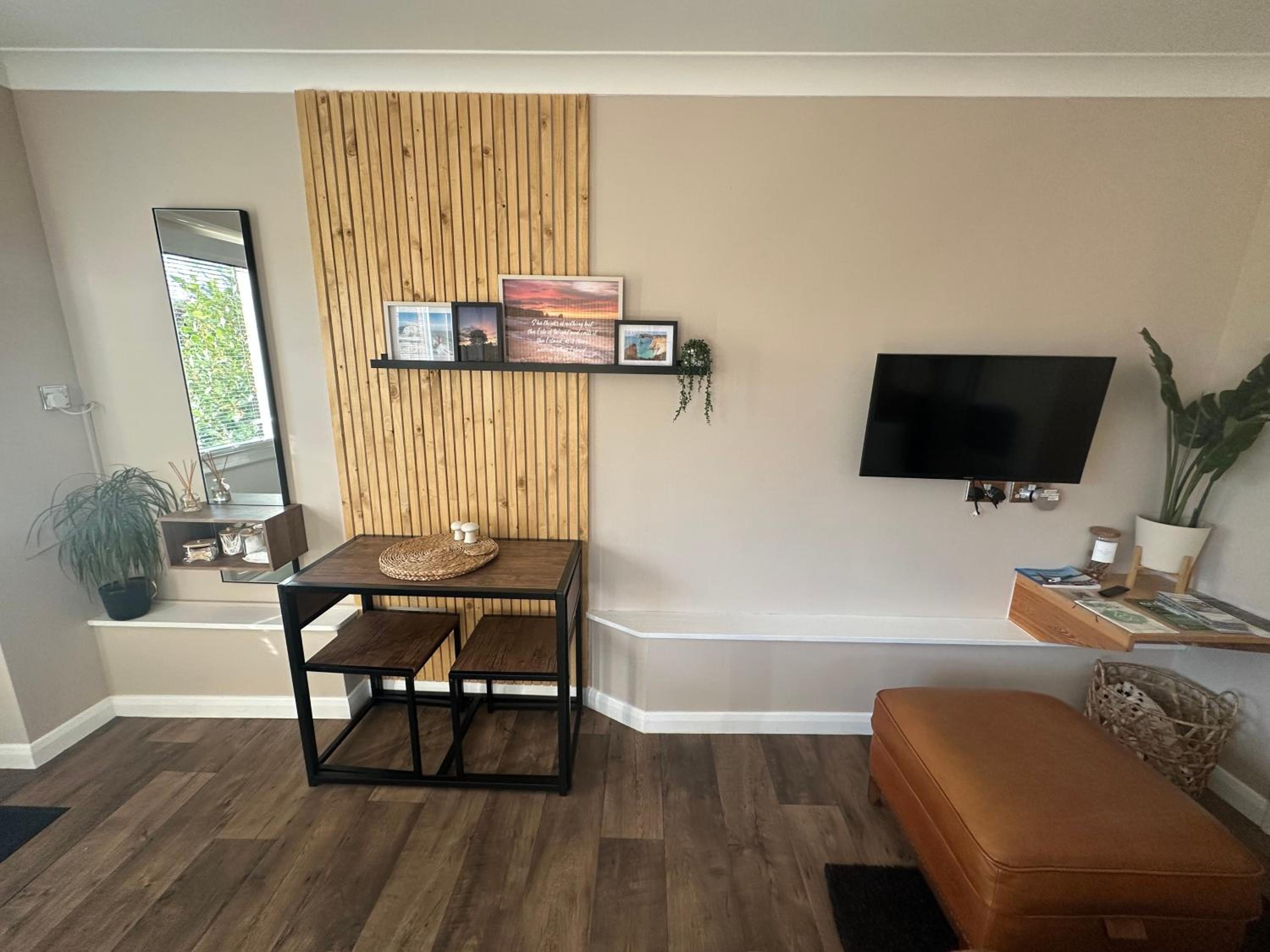 The Cwtch,Self Contained Coastal Annex Freshwater, photo 14