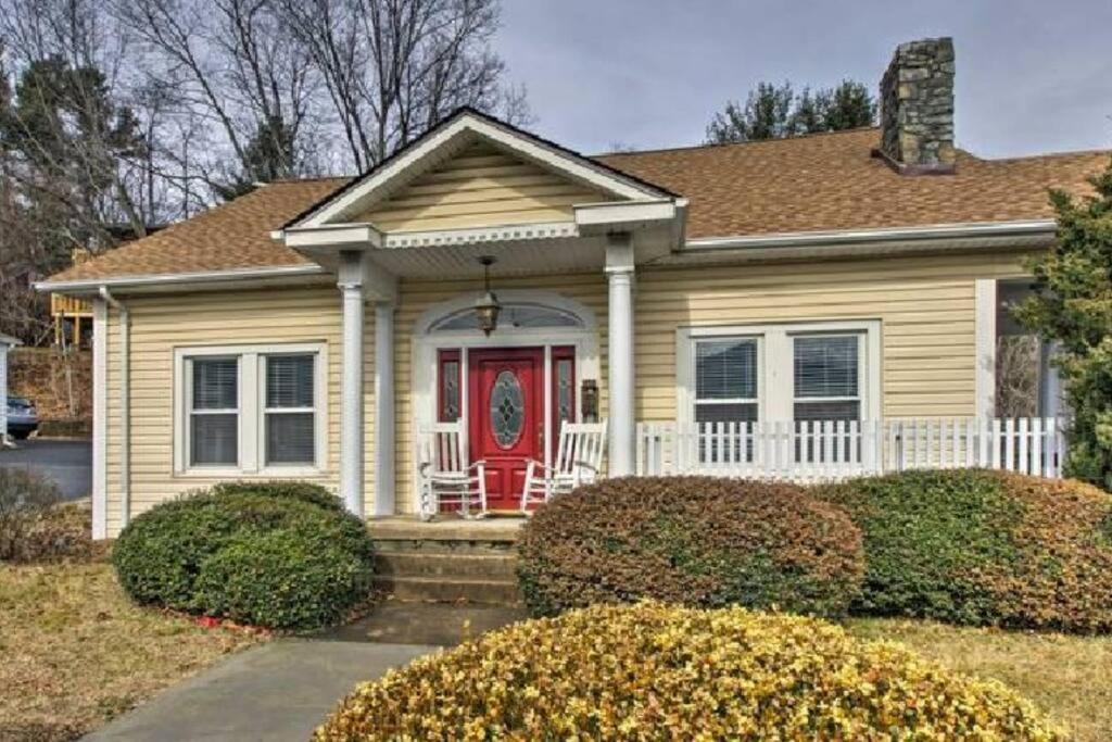 Downtown Boone ON King Street - 2 Bedroom Home view 5