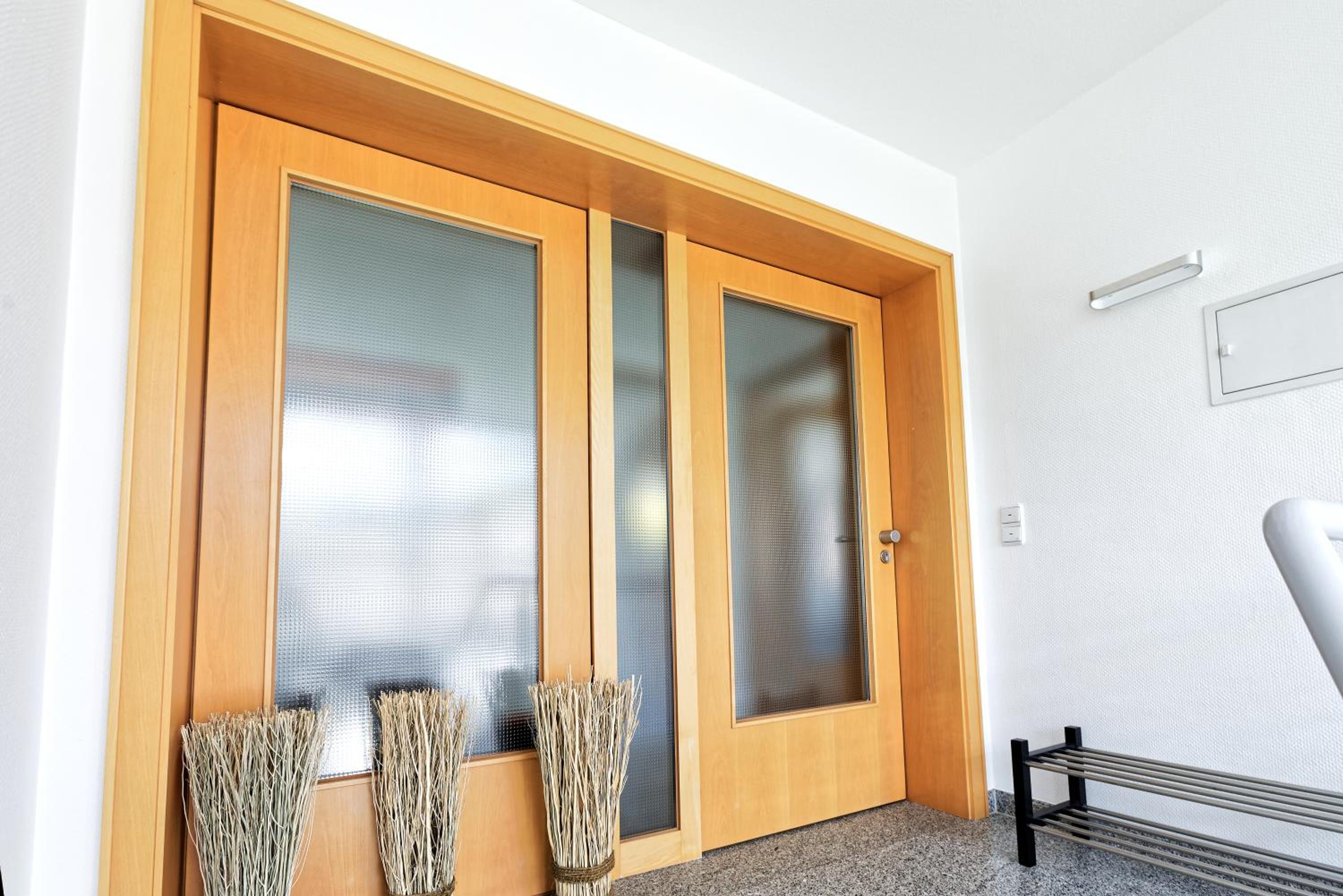 Exklusives Penthouse mit Dachterrasse, hochwertig ausgestatteter Küche mit Dampfgarer, inklusive 2 Stellplätze und Fahrradgarage