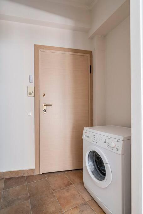 STM Monastiraki Acropolis Apt