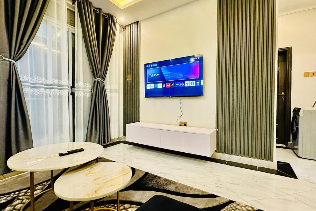 Naalya Estate Serenity House view 4