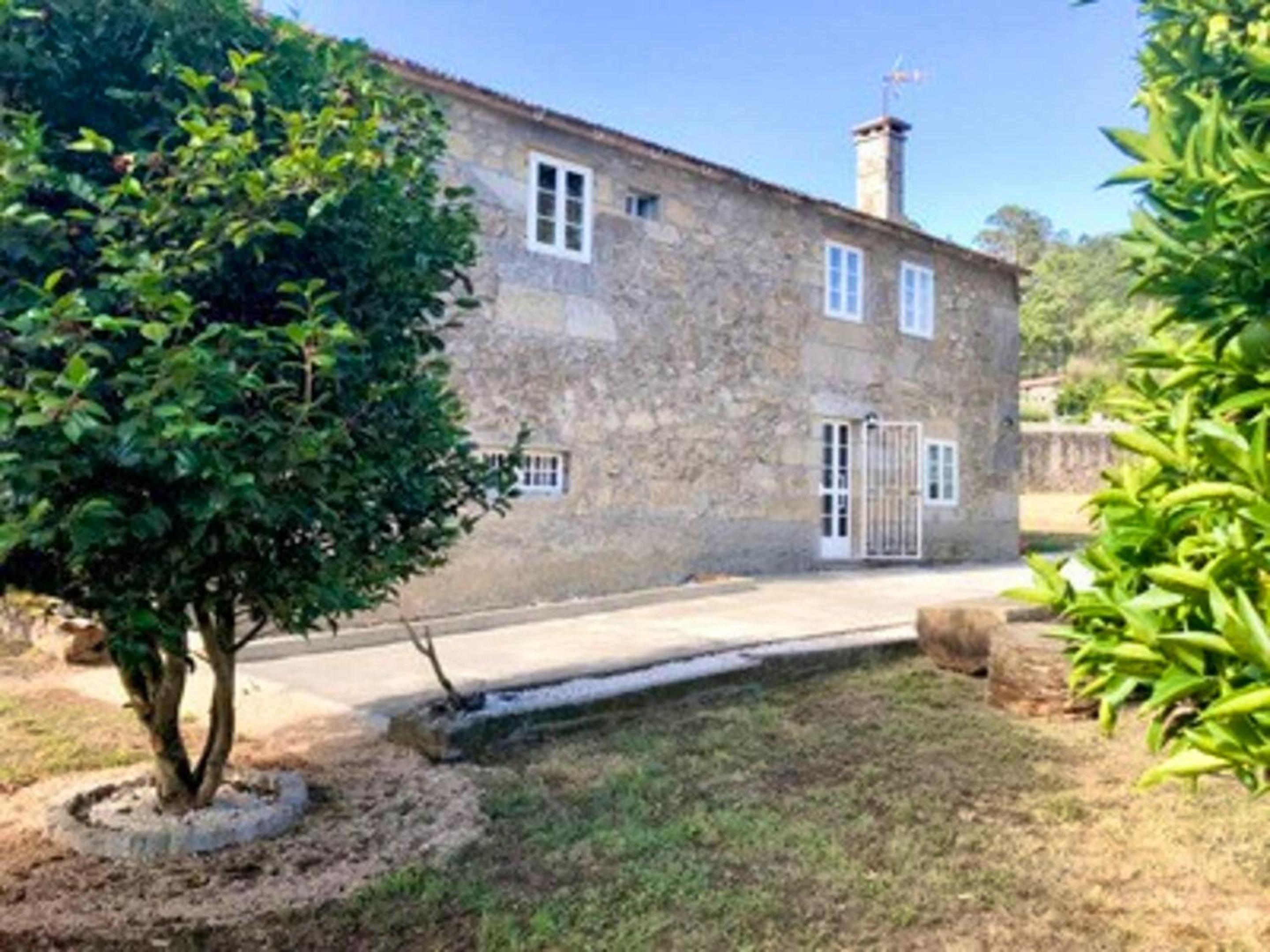 Comfortable chalet in Parada with fireplace