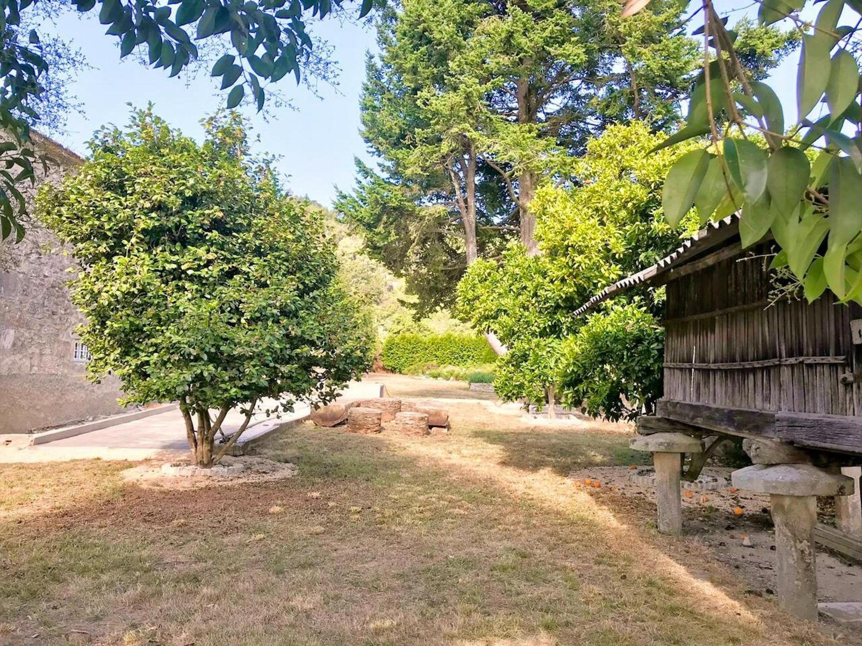 Comfortable chalet in Parada with fireplace