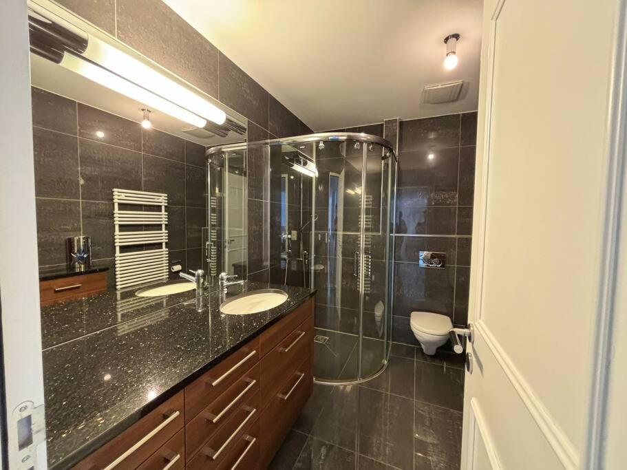 Center Park Apartment