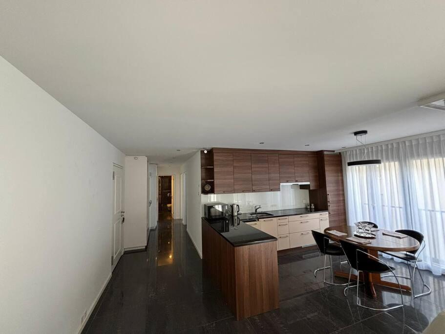 Center Park Apartment