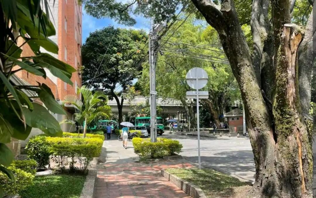 apartamento loft a media cuadra de la estación floresta