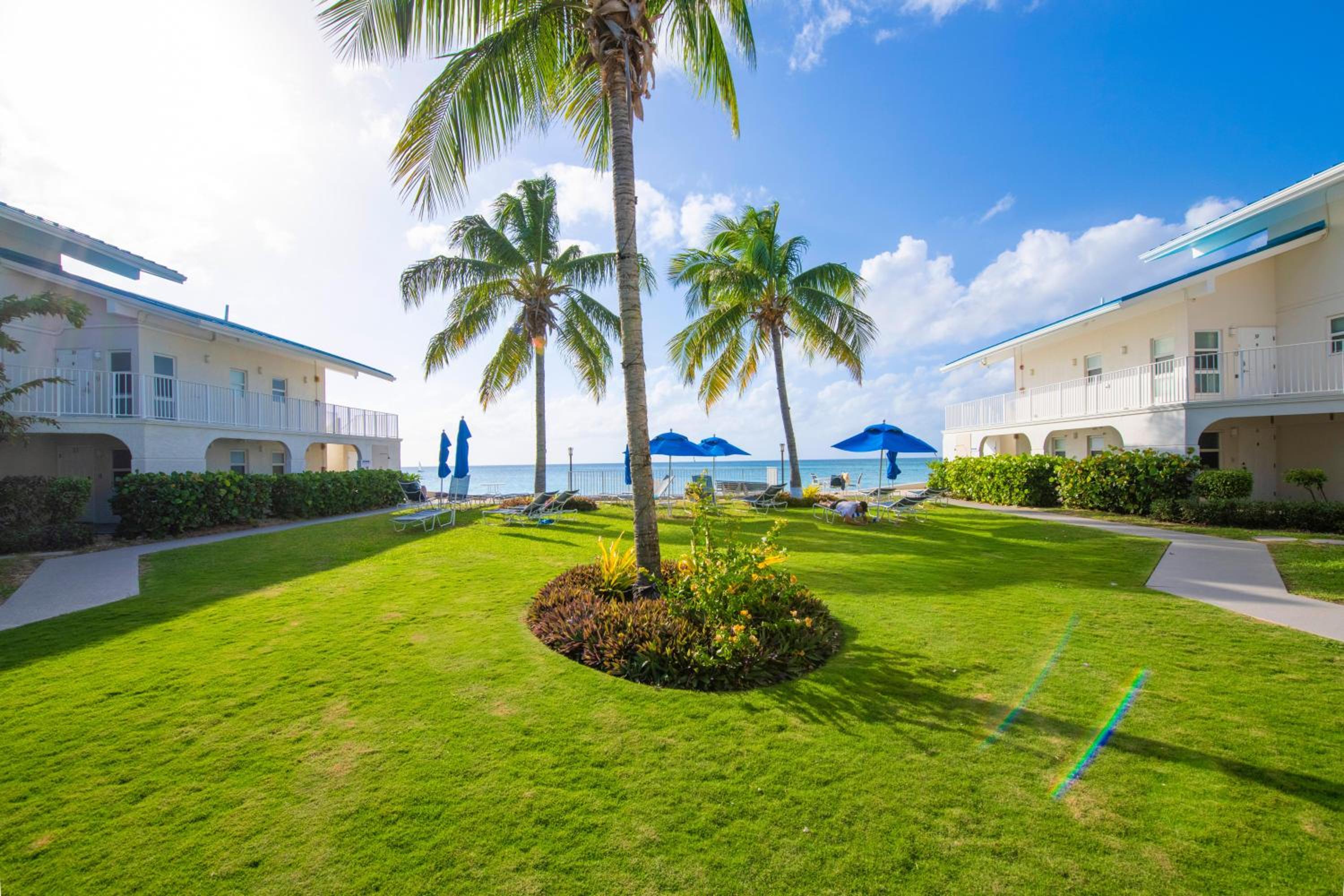 Cayman Reef Resort #52 on 7 Mile Beach, photo 15