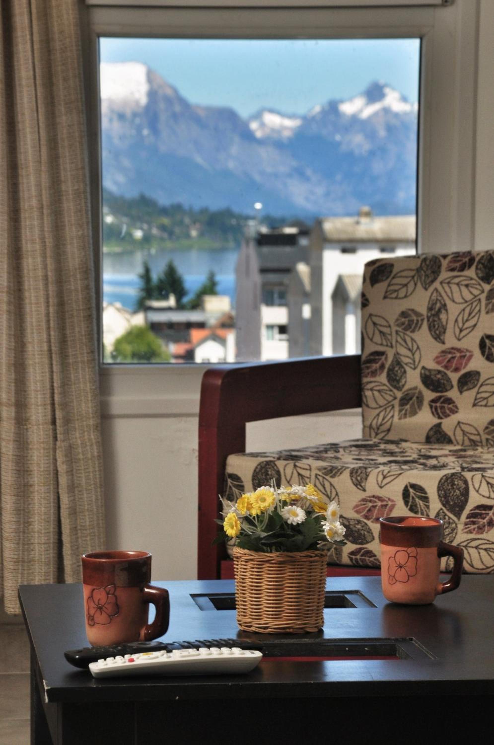 Deleitate con las vistas al Lago y Montañas en el centro de Bariloche
