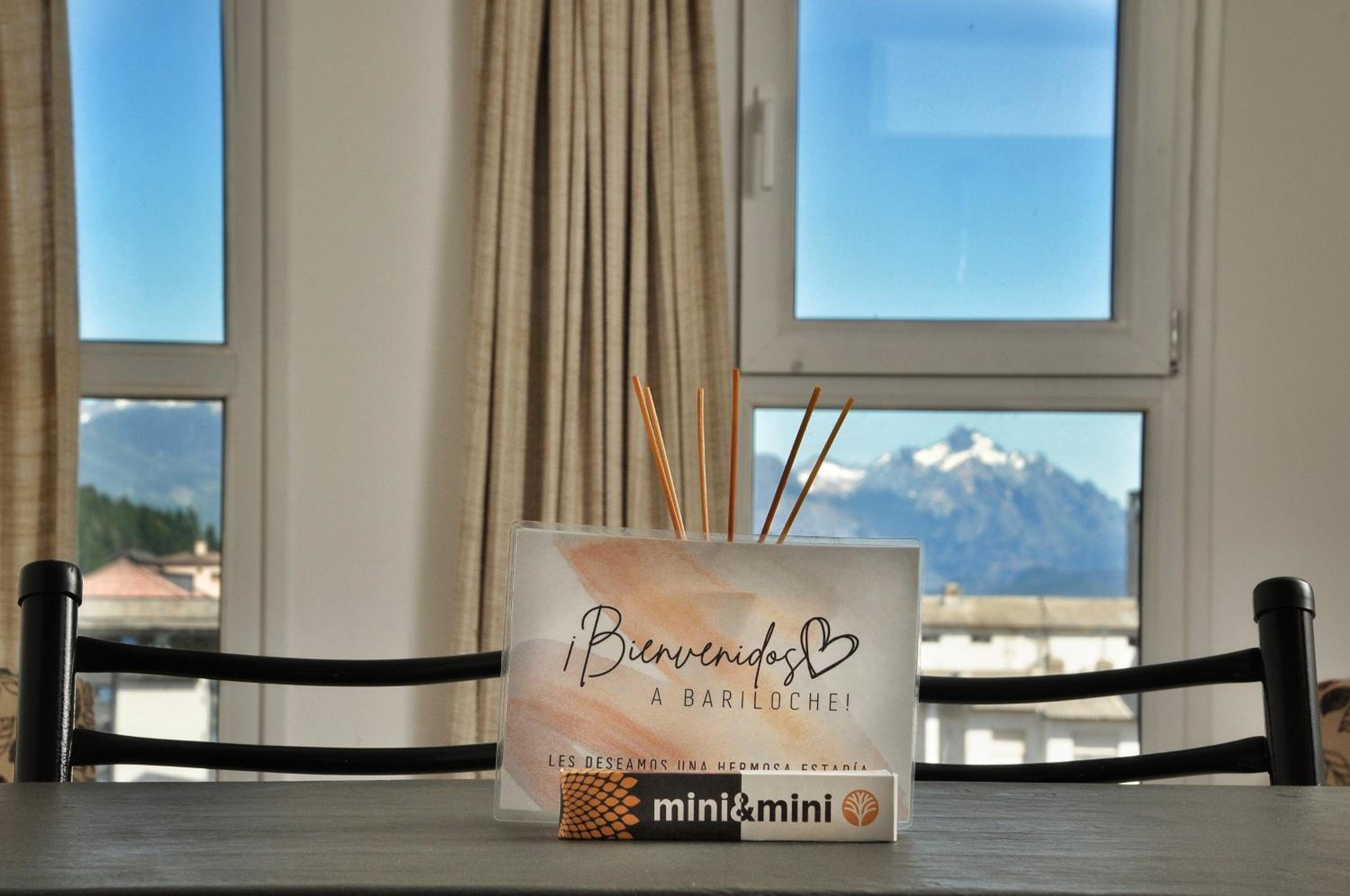 Deleitate con las vistas al Lago y Montañas en el centro de Bariloche
