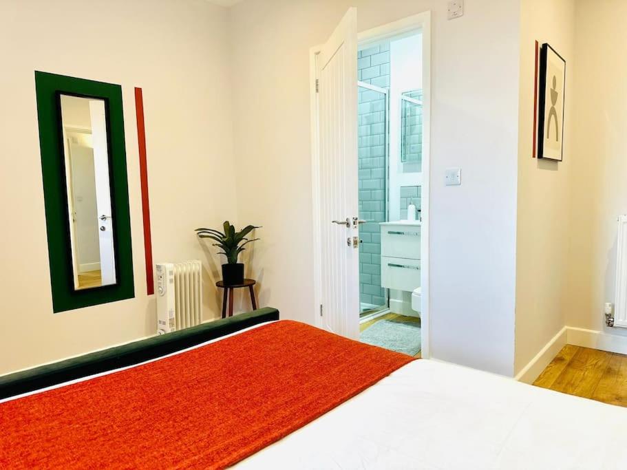 SeaView Apartment with Roof Terrace and Pool Table view 2