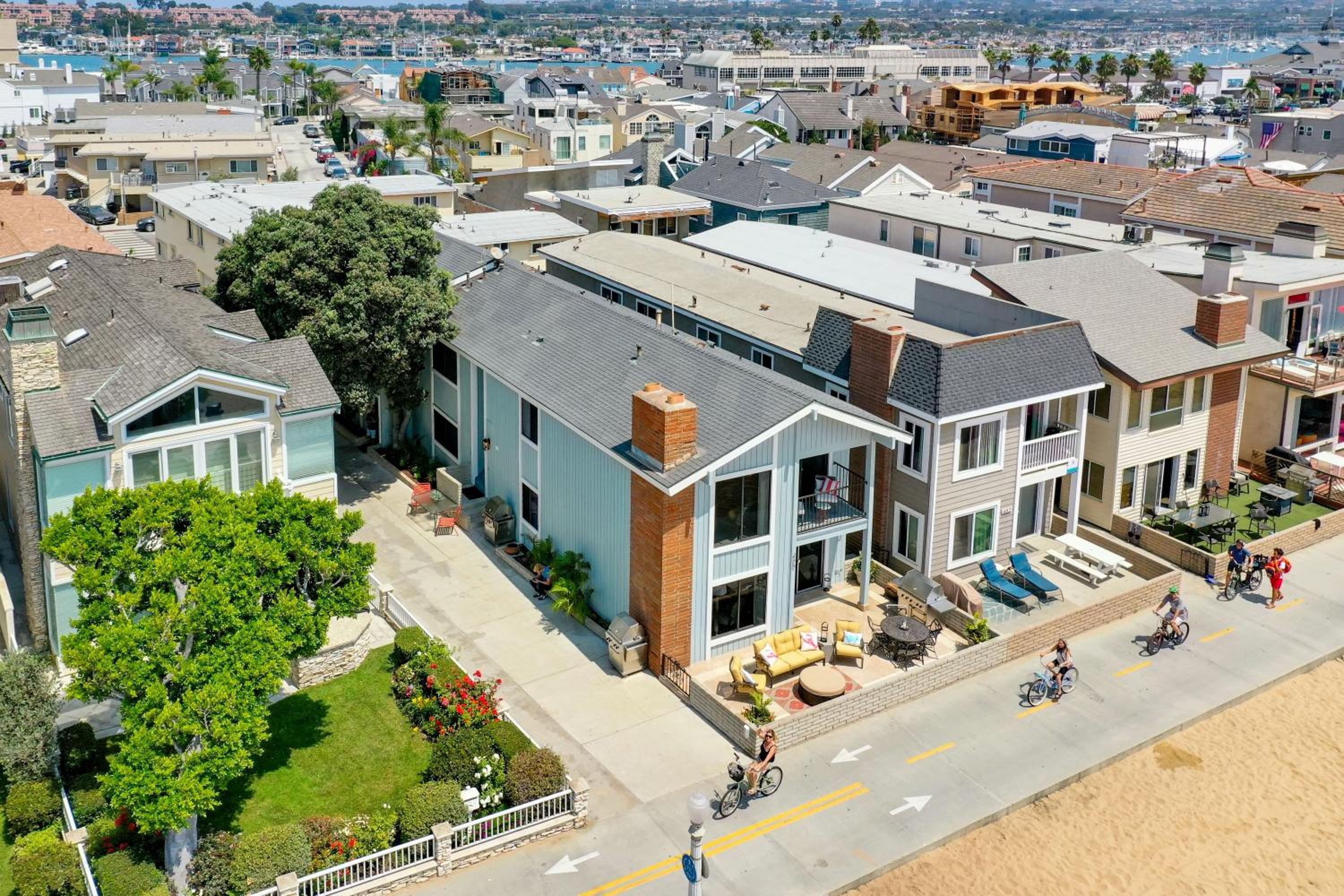 2 Bedroom Home on the Beach with Ocean View view 2