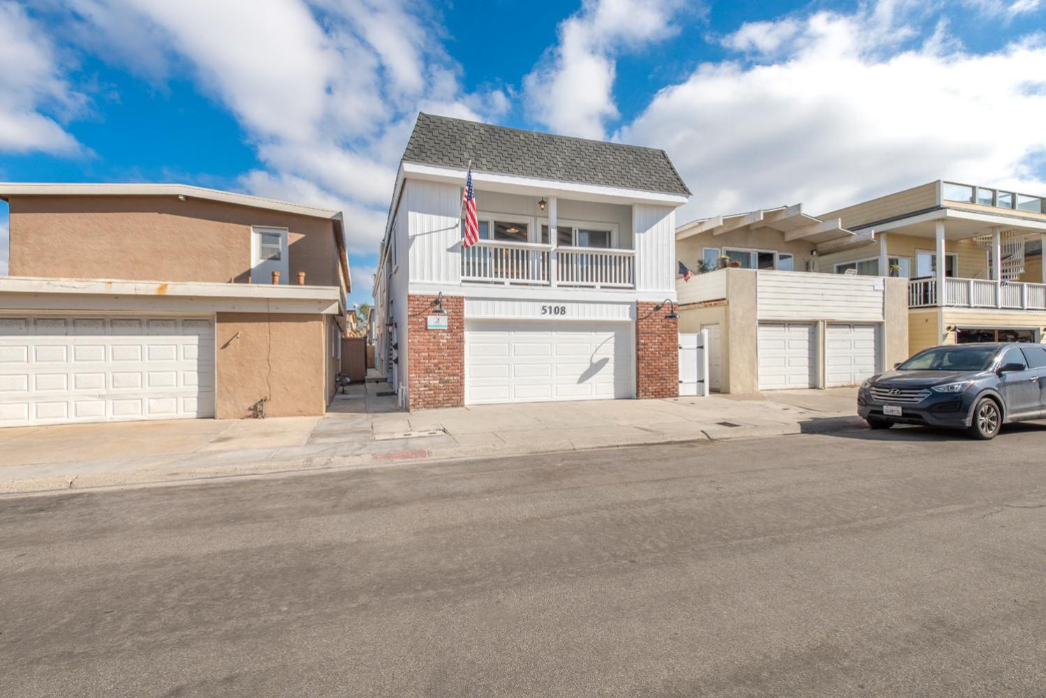 5 Bedroom Home with Pool Table steps to the Beach view 2