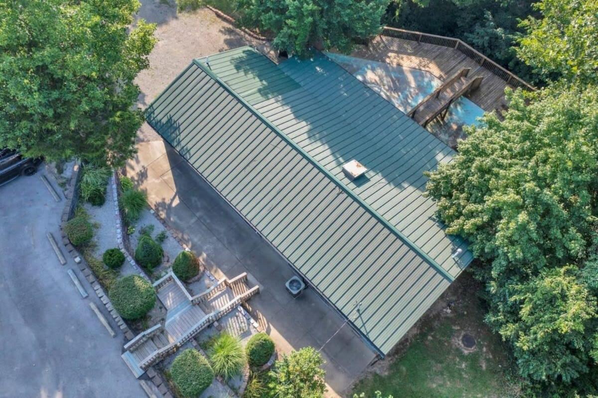 Modern 4BR House in Bloomington