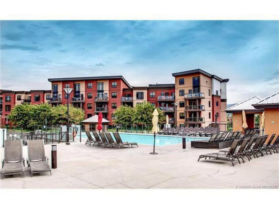 Upscale Resort Stay! Private+Peaceful on Creekside