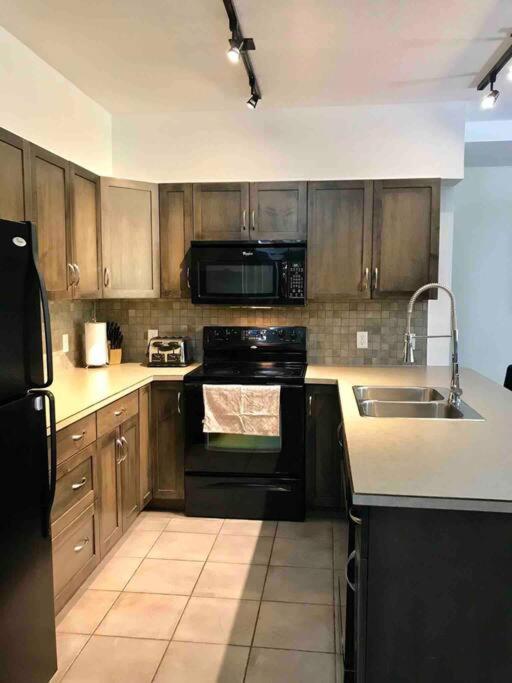 Upscale Resort Stay! Private+Peaceful on Creekside