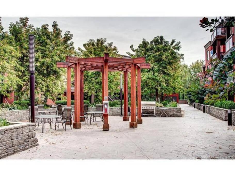 Upscale Resort Stay! Private+Peaceful on Creekside