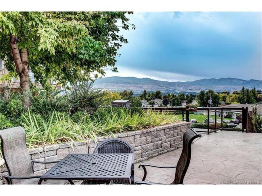 Upscale Resort Stay! Private+Peaceful on Creekside