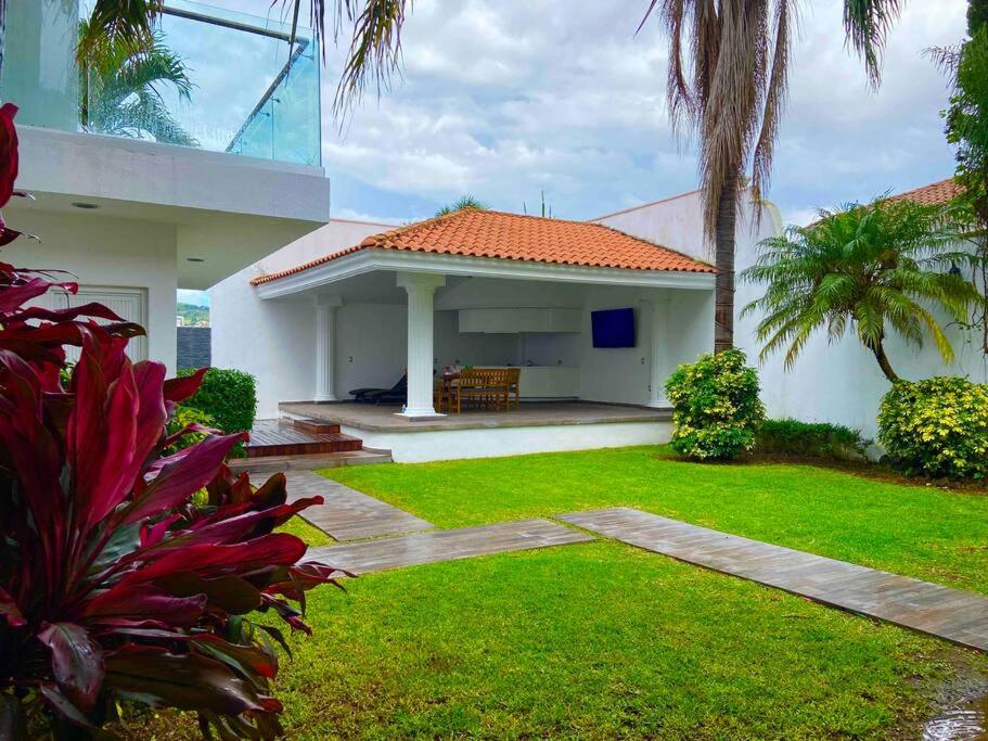 LA CASA BLANCA Suites Tepic SPA Familiar view 4