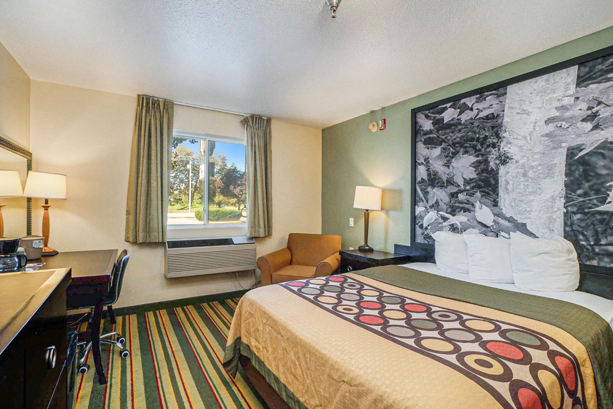 Mount Pleasant Vacations - Super 8 by Wyndham Mt. Pleasant - Property Image 2