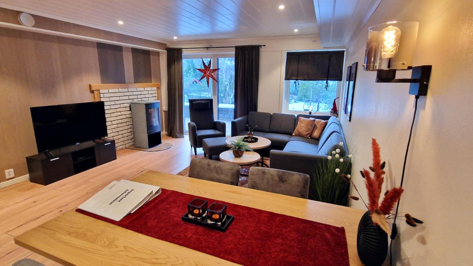 Otnes Fjordside - Large 80m2 860sqft view 3
