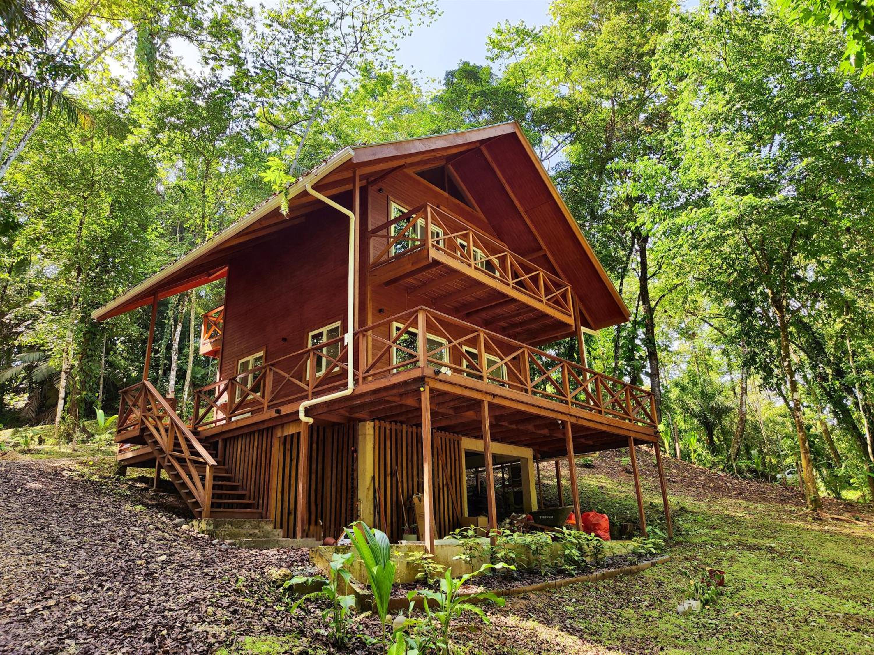 Gaia Nature Lodges at Bluff Beach view 3