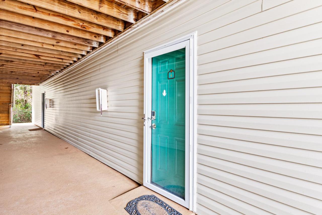 Charming Condo in Savannah Shores- No Stairs! Close to Beach! view 2