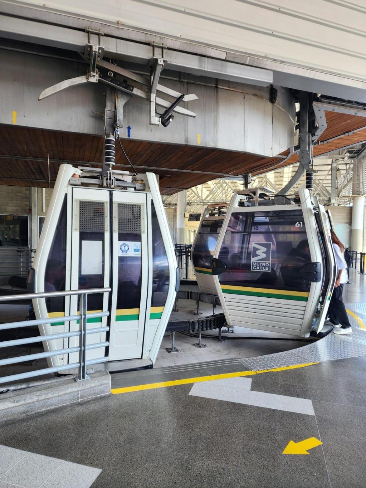 Apartamento 3 Habitaciones, Excelente ubicación a 2 minutos de la estación del metro
