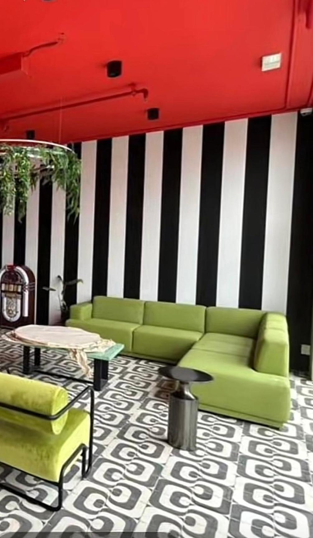 SkyGarden Nunciatura Luxury Apartment #705