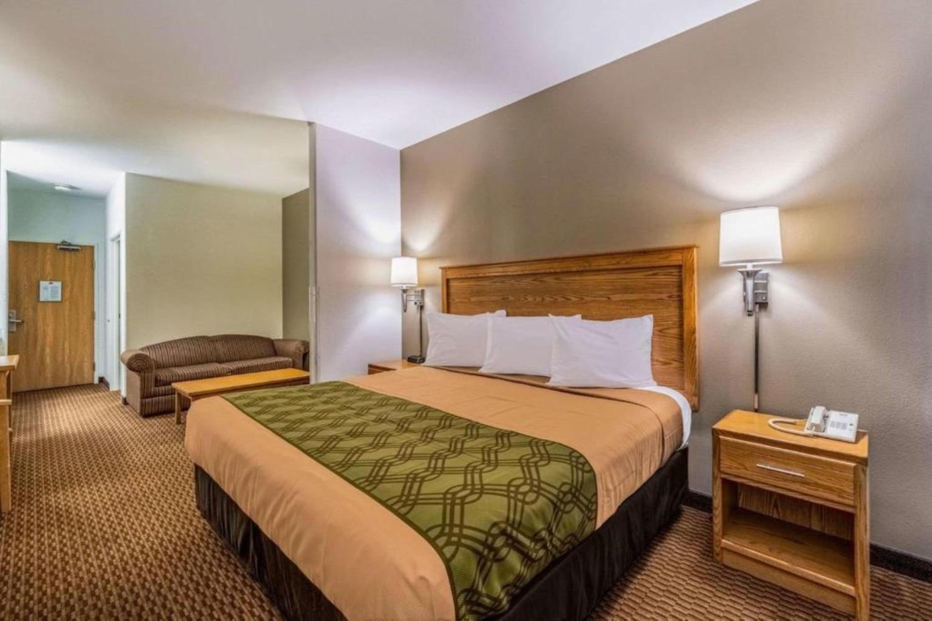 Wingate by Wyndham New Castle - Glenwood Springs - Property Image 3