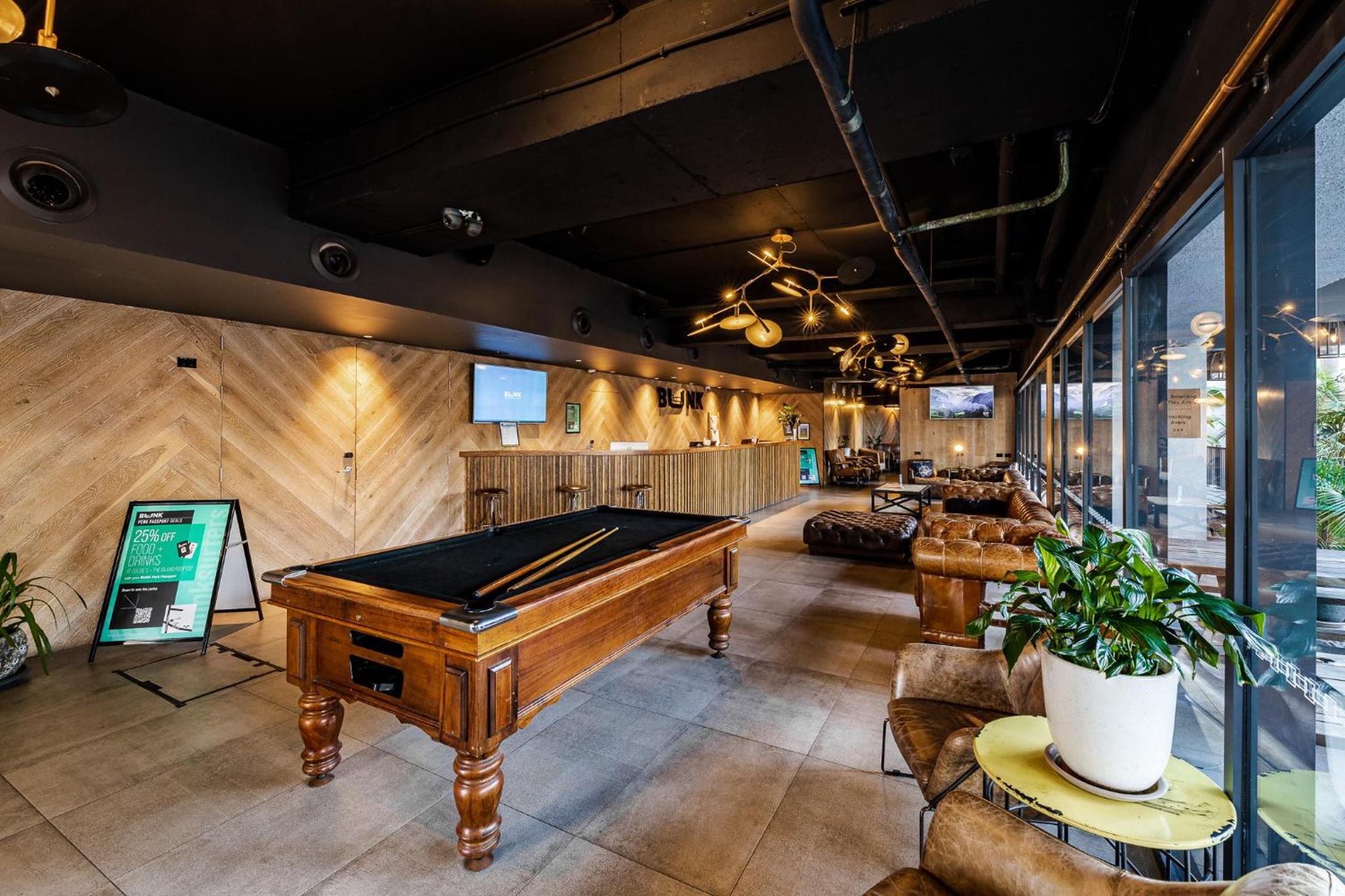 lounge