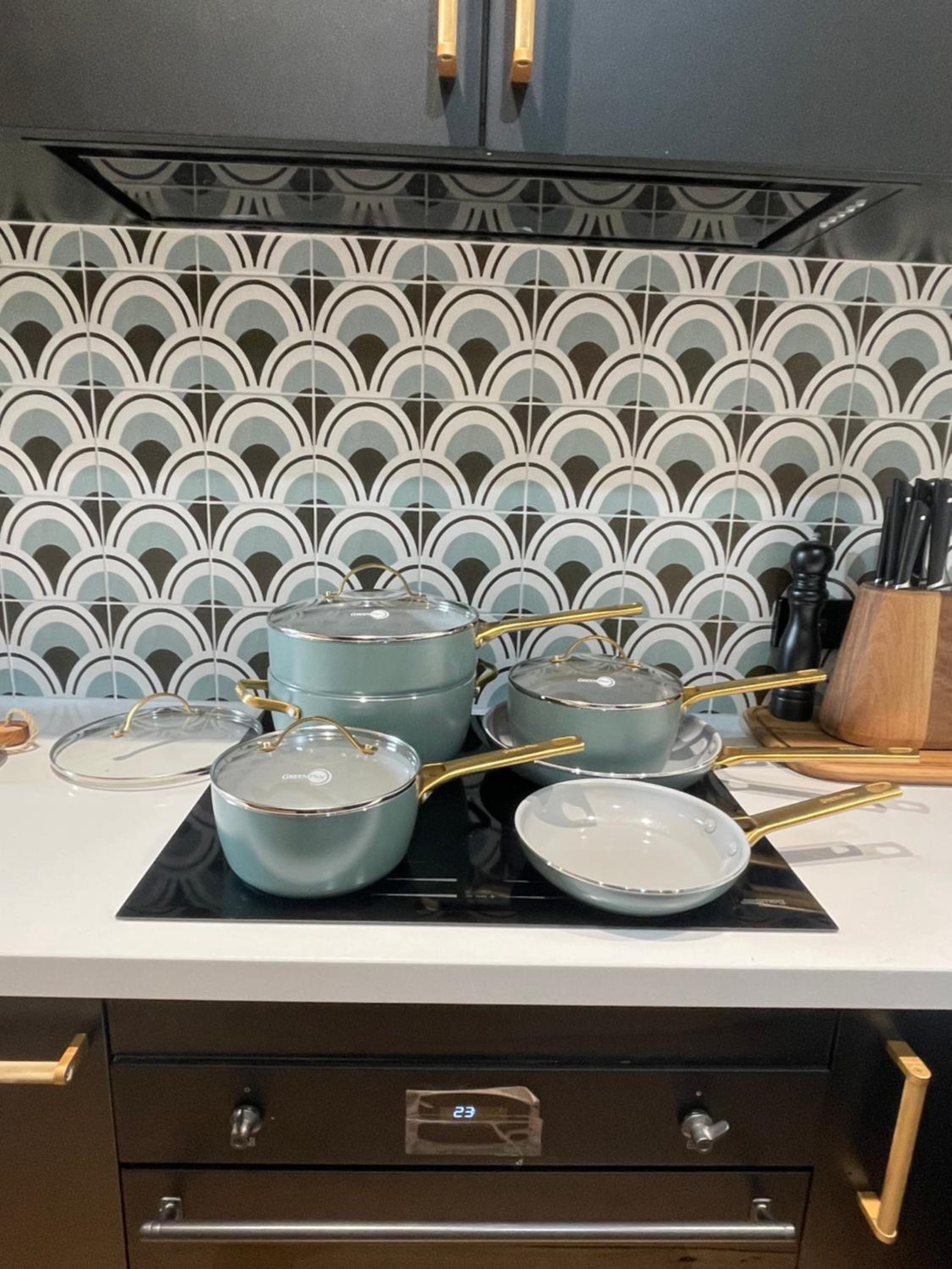 Yarra Valley Lifestyle Complete Home in Healesville Accommodates 6 adults Close to wineries Beautifully styled with excellent amenities Walk to town Welcom
