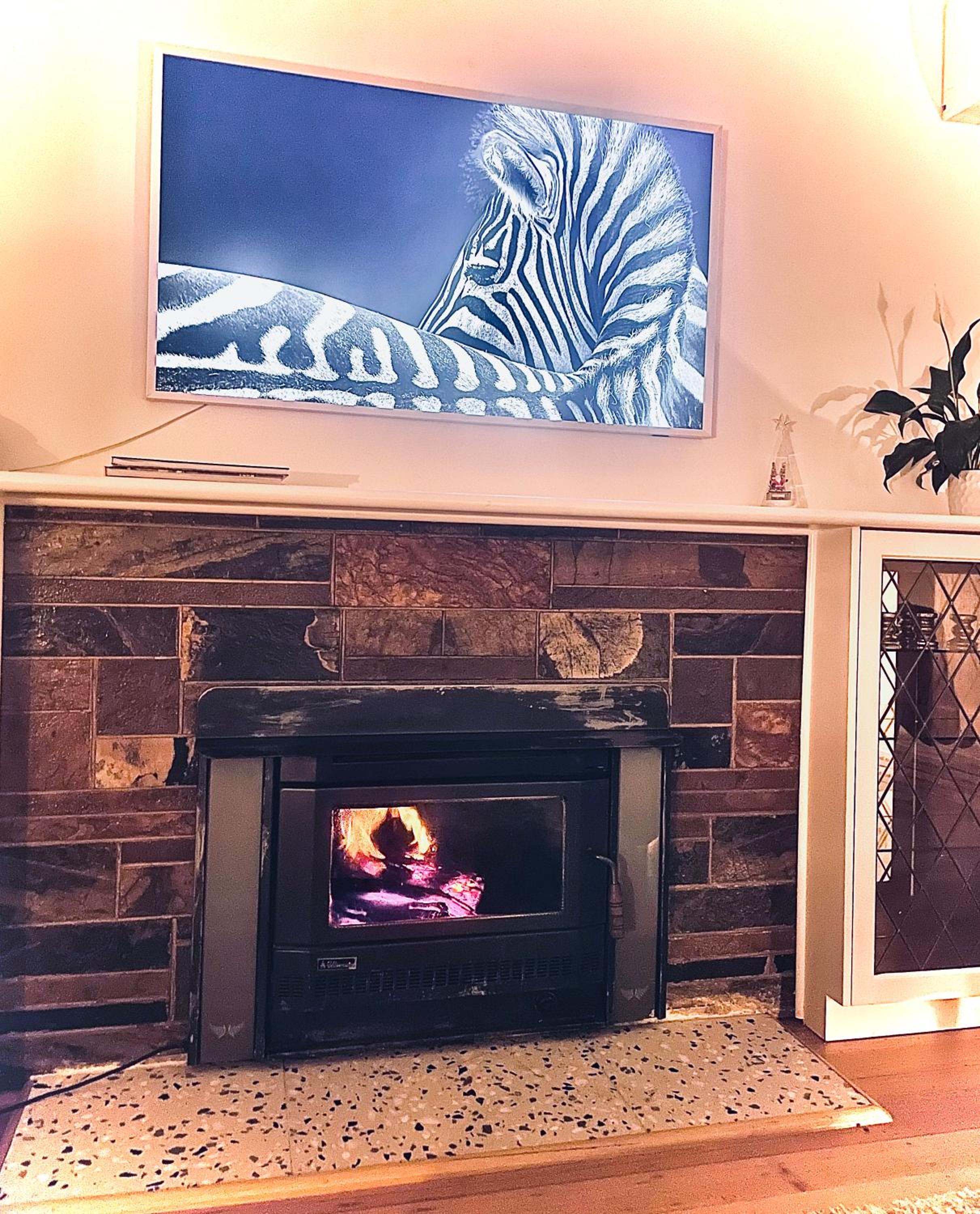 Yarra Valley Lifestyle Complete Home in Healesville Accommodates 6 adults Close to wineries Beautifully styled with excellent amenities Walk to town Welcom