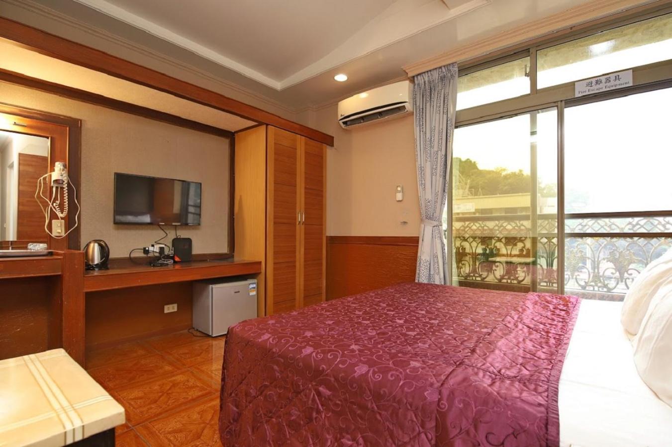 Yosemite Hot Spring Resort view 5