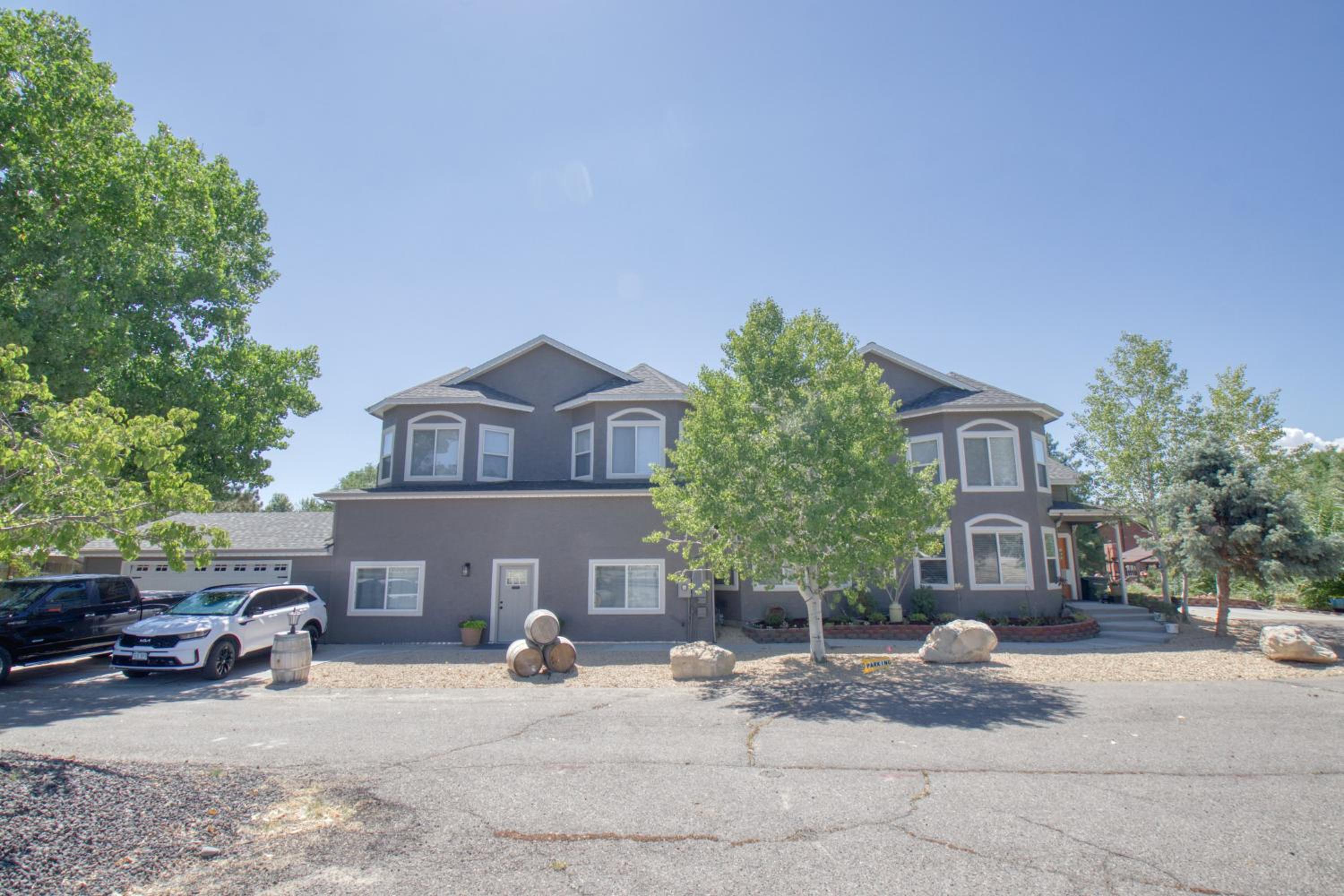 Grand Junction Vacations - Castle Creek Manor - Property Image 1