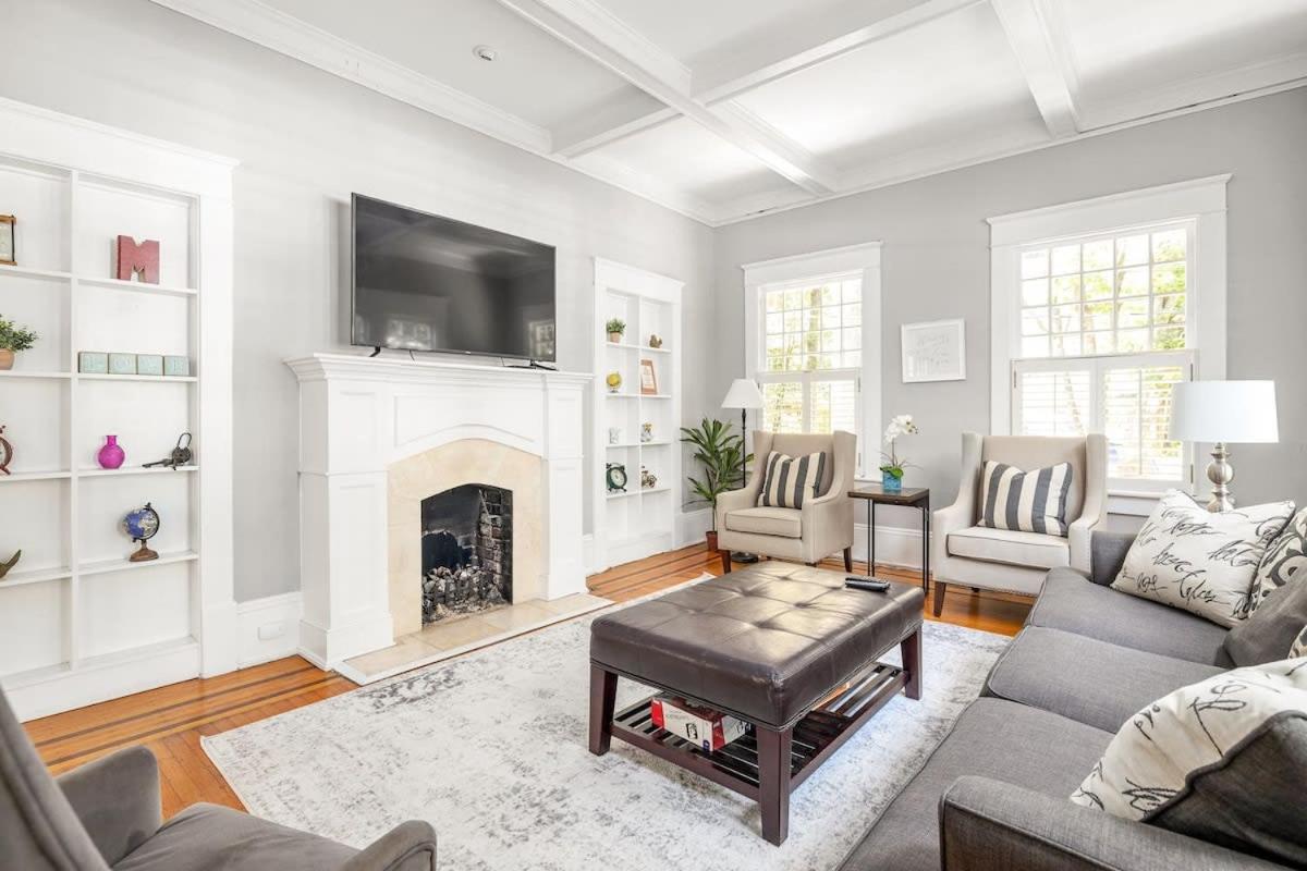 5BR Historic Midtown Craftsman Home w Jacuzzi