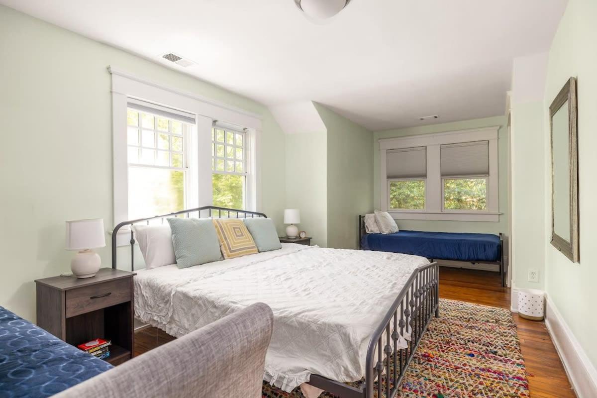 5BR Historic Midtown Craftsman Home w Jacuzzi