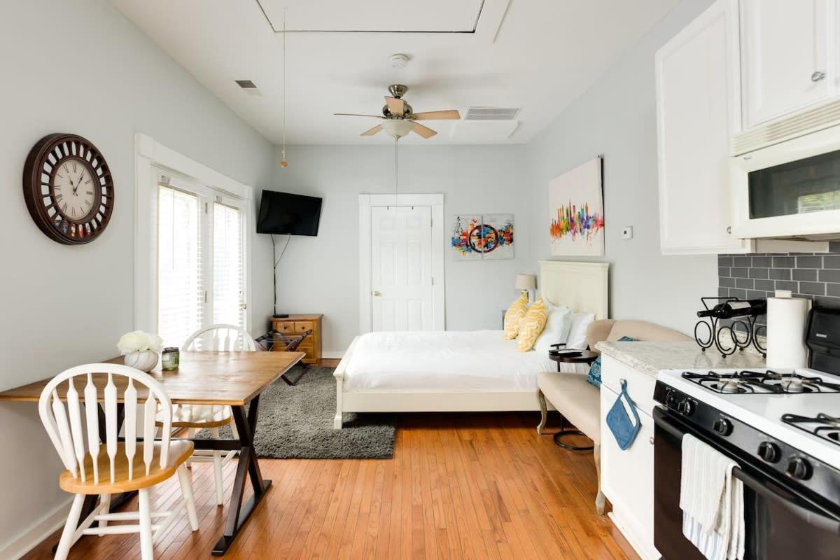 5BR Historic Midtown Craftsman Home w Jacuzzi
