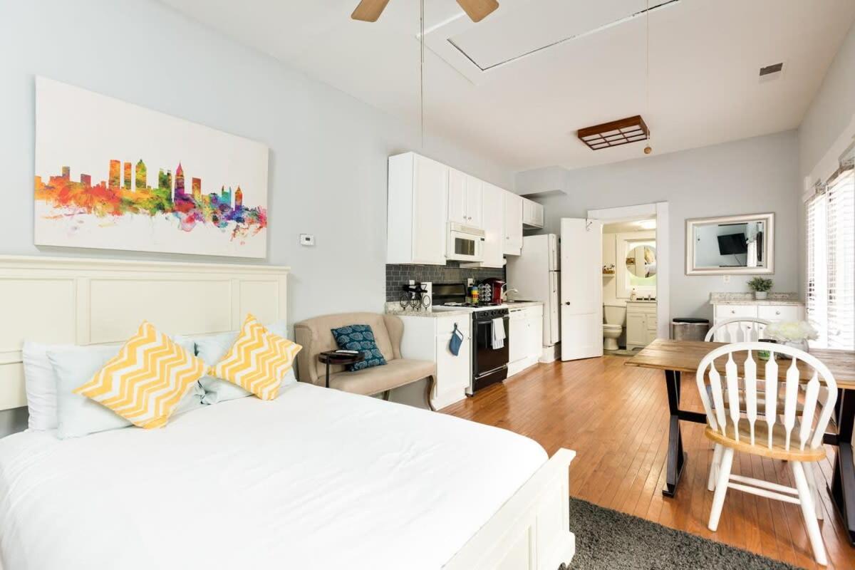 5BR Historic Midtown Craftsman Home w Jacuzzi