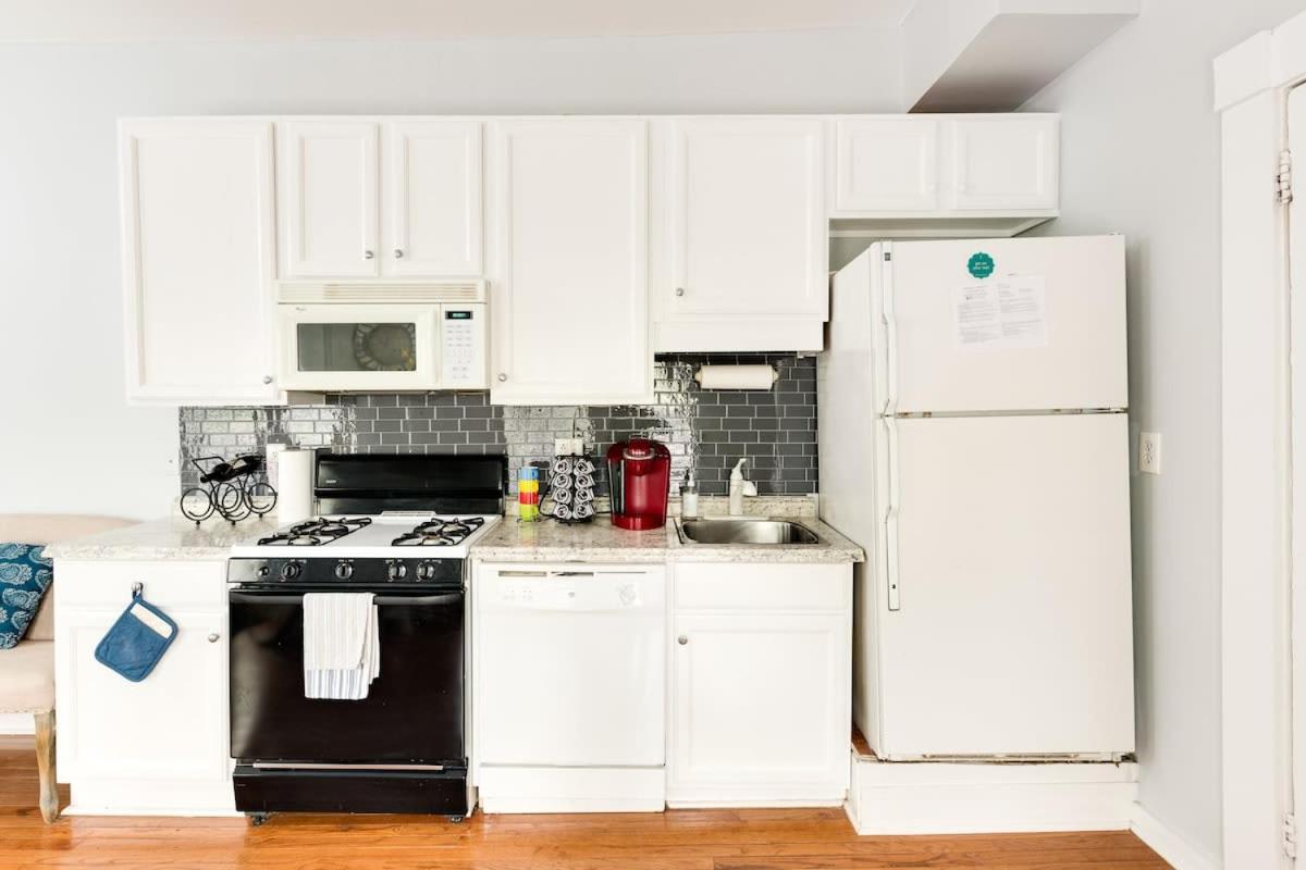 5BR Historic Midtown Craftsman Home w Jacuzzi