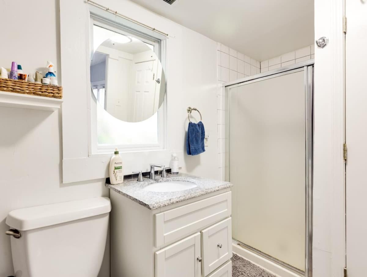 5BR Historic Midtown Craftsman Home w Jacuzzi