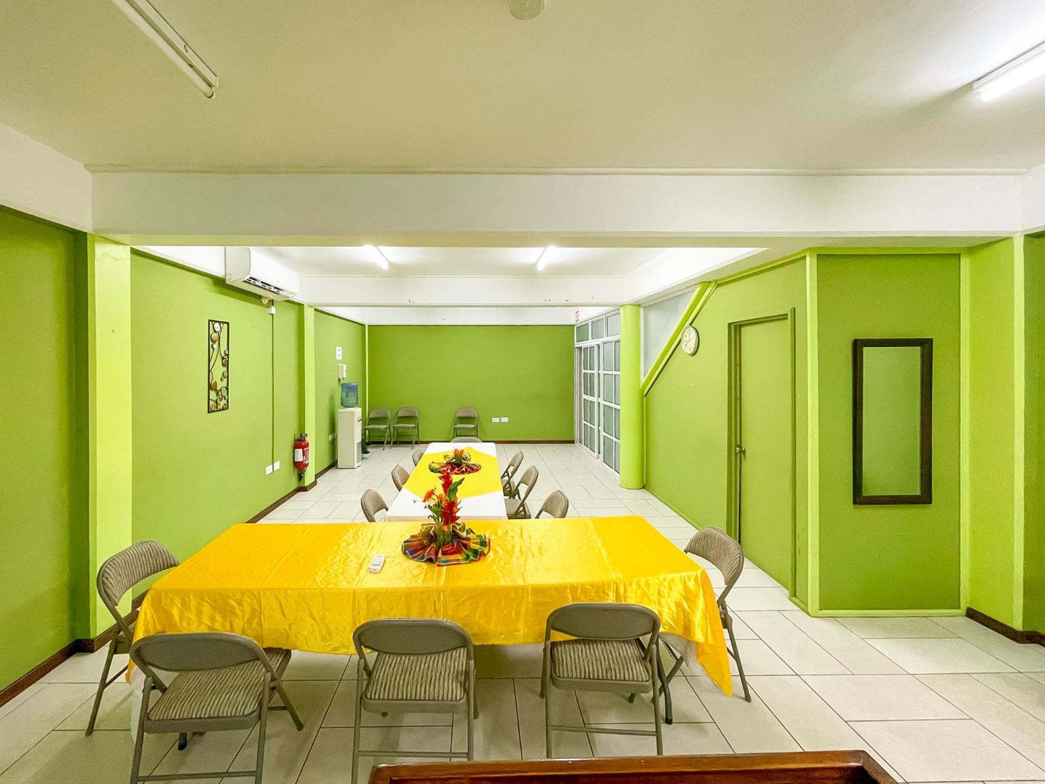 La Flamboyant Hotel