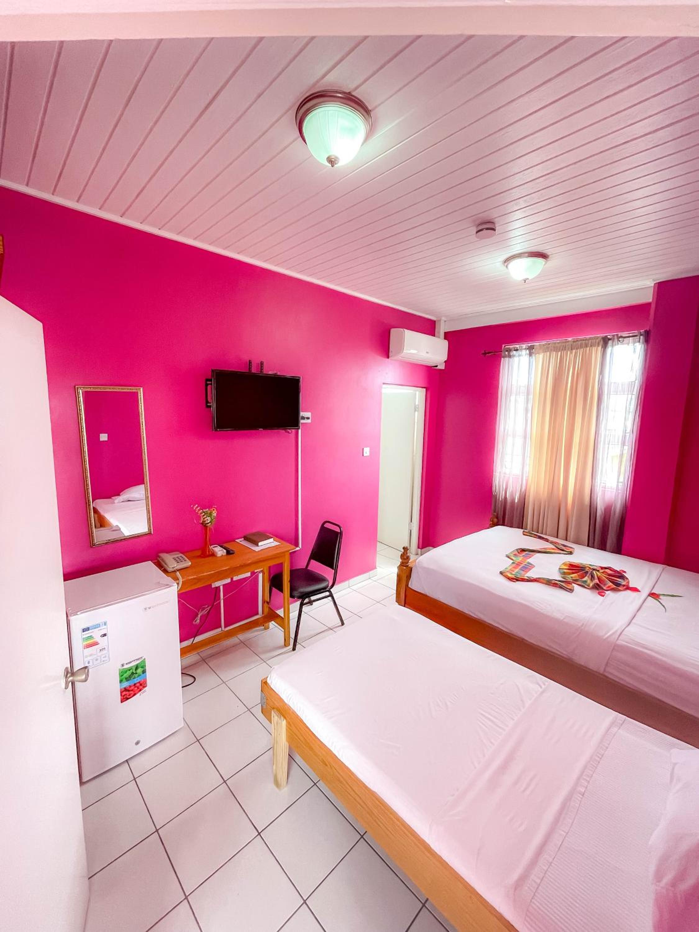 La Flamboyant Hotel