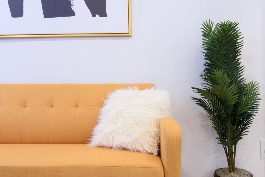 69-3D Prime Lower East East BRAND NEW 1br Apt