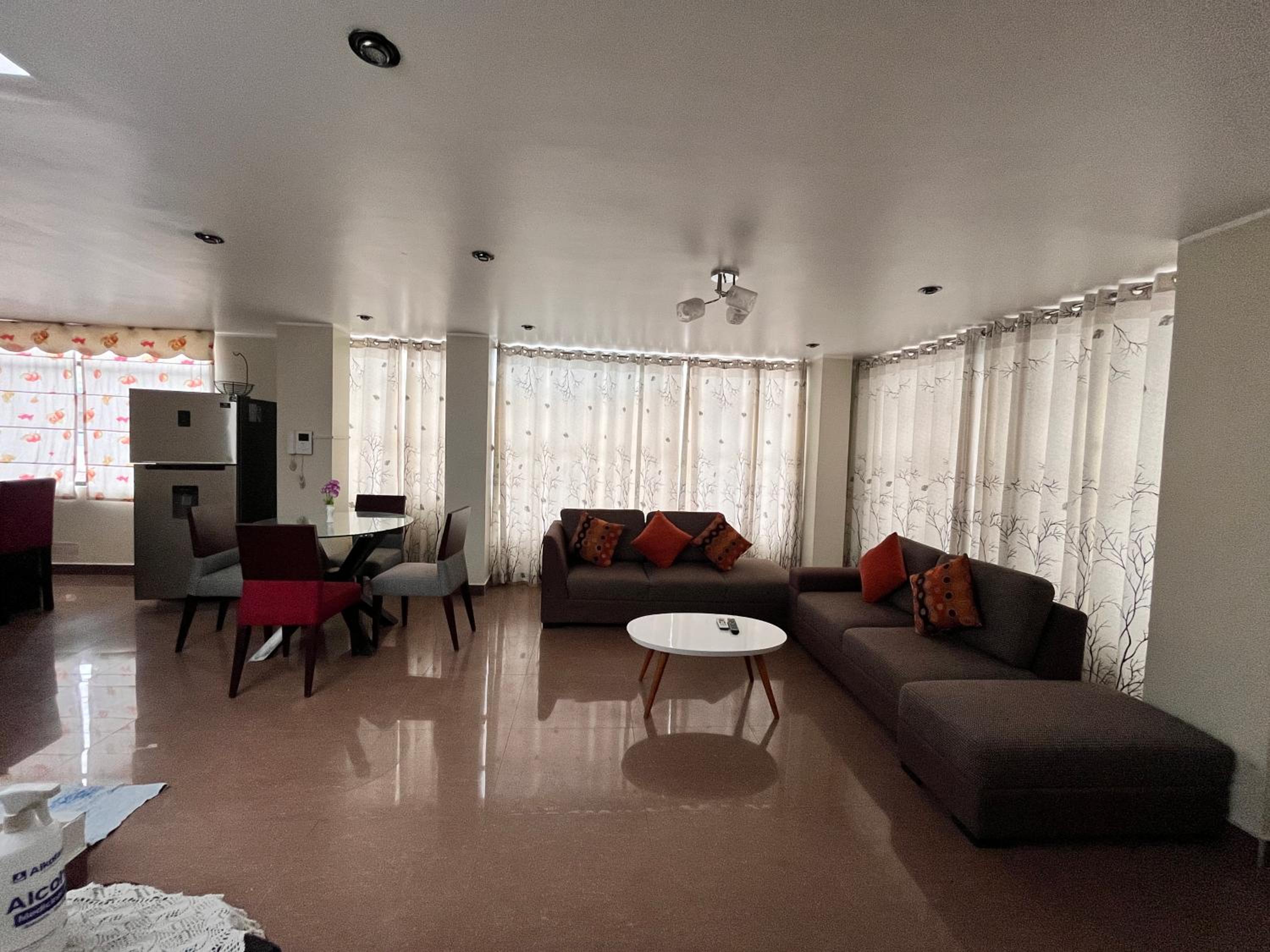 HOUSE NAYARAK UBICADO A 15 min EN AUTO DE PARACAS SINO TIENES AUTO PUEDES TOMAR COLECTIVO A 5Soles view 3