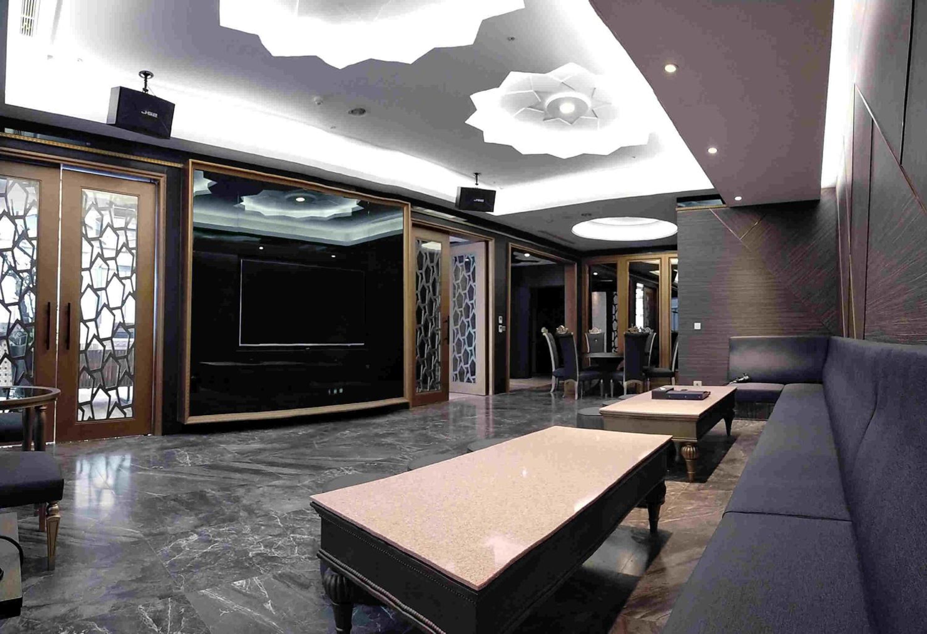 Icloud Luxury Resort & Hotel
