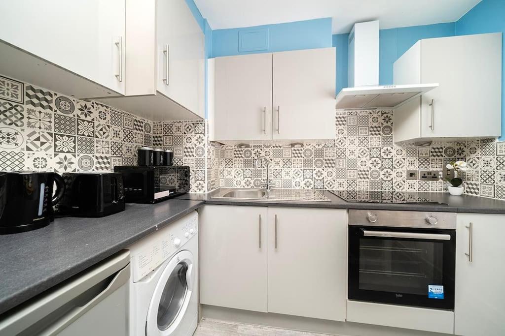 Soho Apartments F4