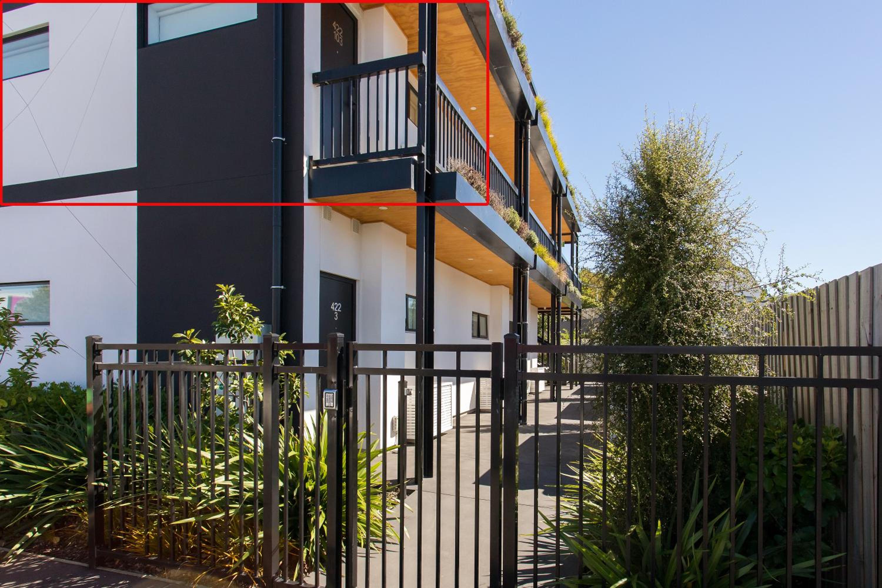 Affordable Apartment Hagley Park Super Fast Wifi view 2